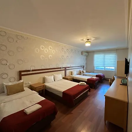 Hotel Safir 4*