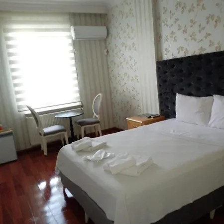 Hotell Safir 4*