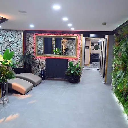 Safir Hotel 4*