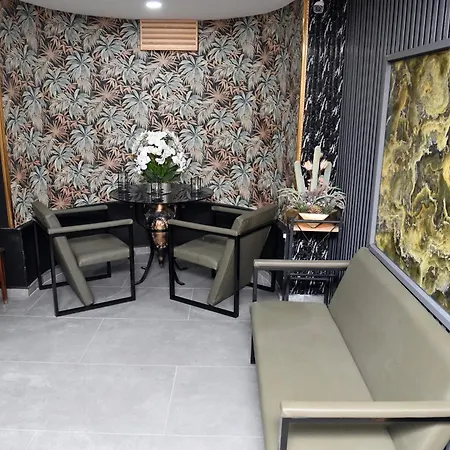 Hotel Safir