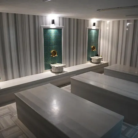 Safir Hotel 4*
