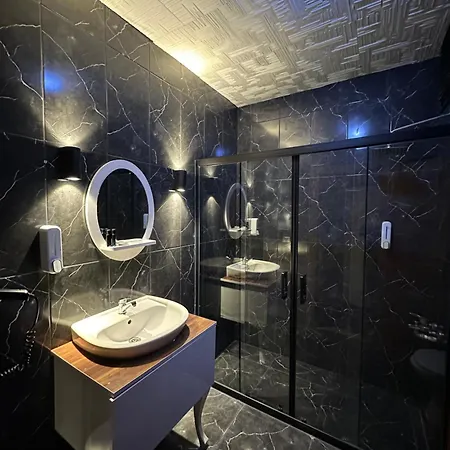 Hotel Safir 4*